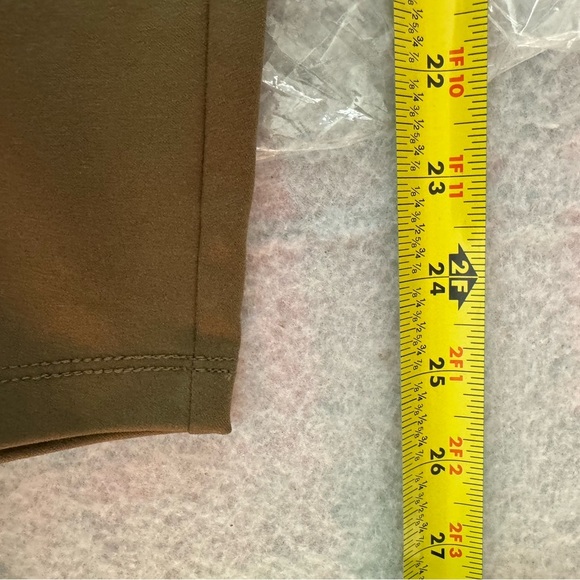 Isaac Mizrahi Live! Petite 24/7 Stretch Stirrup Oliver Green Leggings XLP - Picture 8 of 12